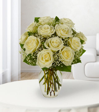 12 White Roses Bouquet