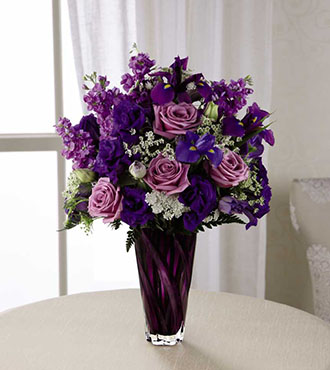 The FTD Casual Elegance Bouquet